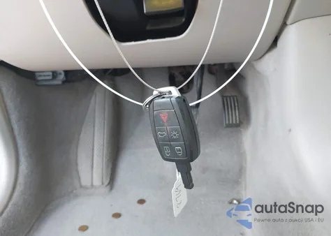 2010 Volvo S40 2.4I from USA, damaged, VIN YV1382MS6A2488769